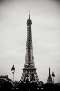 Eiffel Tower BW II