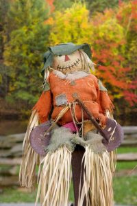 USA, Tennessee, Townsend Halloween scarecrow