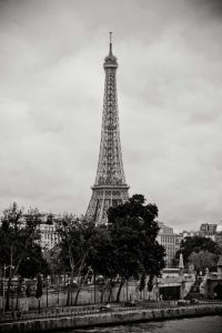 Eiffel Tower BW I