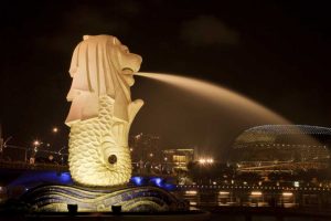 Singapore Merlion statue spewing water