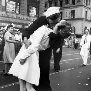 Kissing the War Goodbye in Times Square 1945