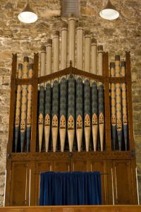 Ireland, Drumcliffe Pipe organ in a church