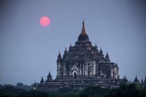 Myanmar, Bagan Sunset on Thatbyinnyu Temple